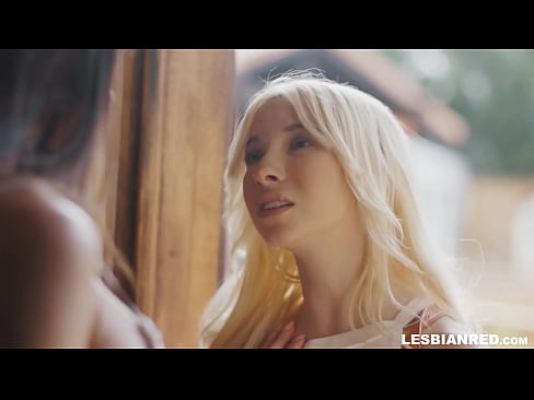 ❤️ Tyttö tulee kotiin muutamaa kuukautta myöhemmin ja päätyy syömään äitipuolensa pillua ❤️❌ Vittu video at fi.ixiporn.ru ❤