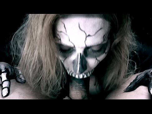 ❤️ Demonityttö imi munaa mustalla suullaan ja nielaisi spermaa. ❤️❌ Vittu video at fi.ixiporn.ru ❤